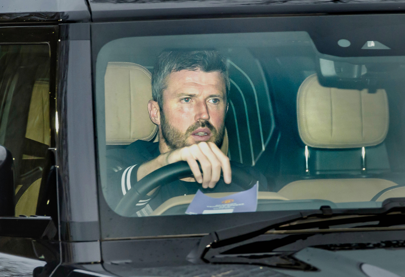 Michael Carrick när han anländer till Manchester Uniteds träningsanläggning på tisdagen. Foto: Danny Lawson/AP/TT
