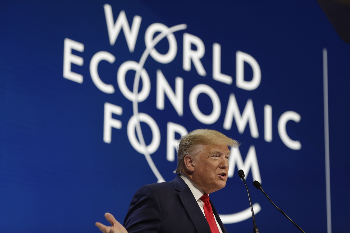 USA:s president Donald Trump, här på en bild från Davosbesöket 2020, väntas medverka på World Economic Forum i Schweiz i veckan. Arkivbild. Foto: Evan Vucci/AP/TT