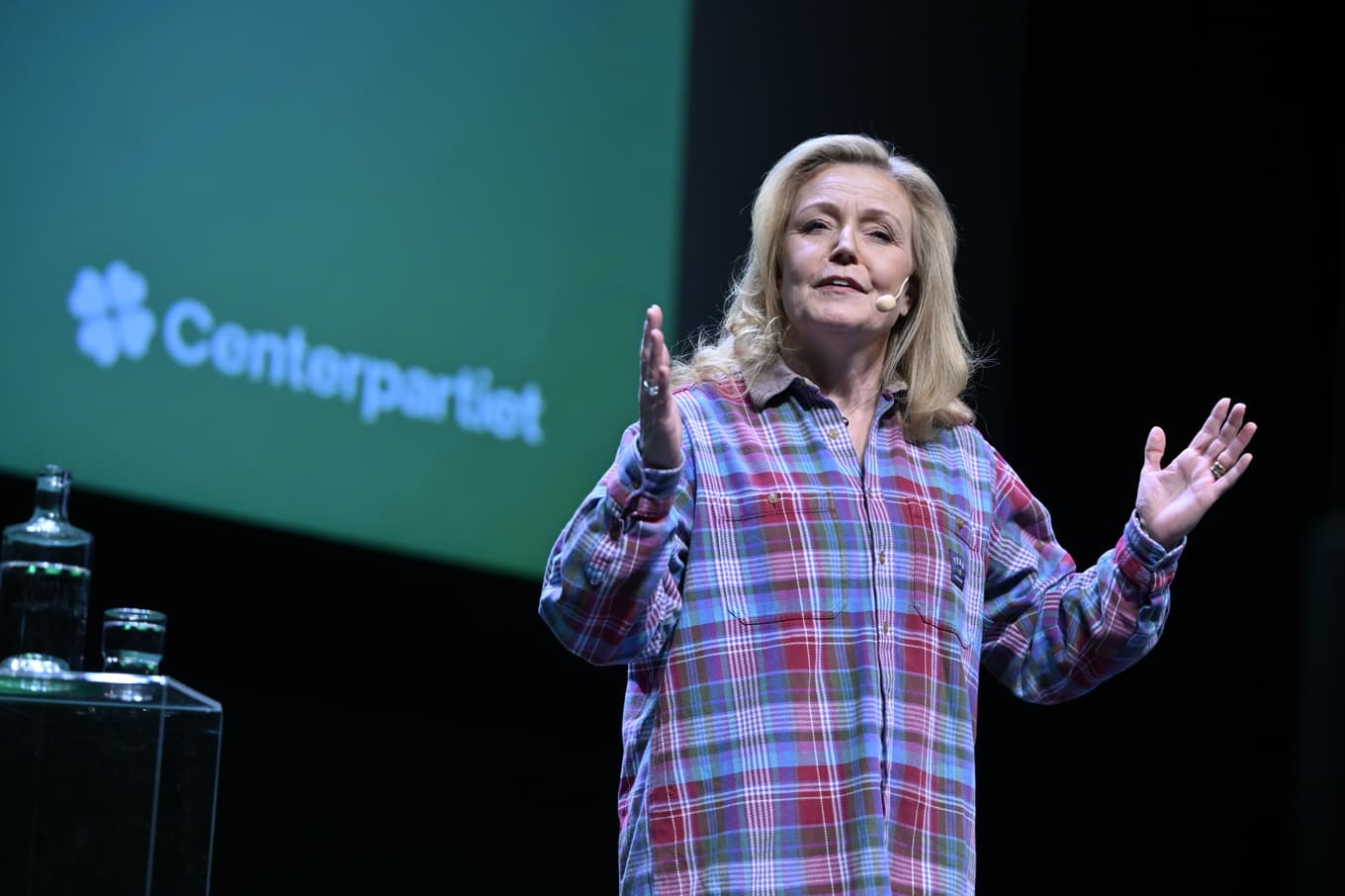 Partiledaren Elisabeth Thand Ringqvist (C) håller tal under Centerpartiets kommundagar i Västerås. Foto: Pontus Lundahl/TT