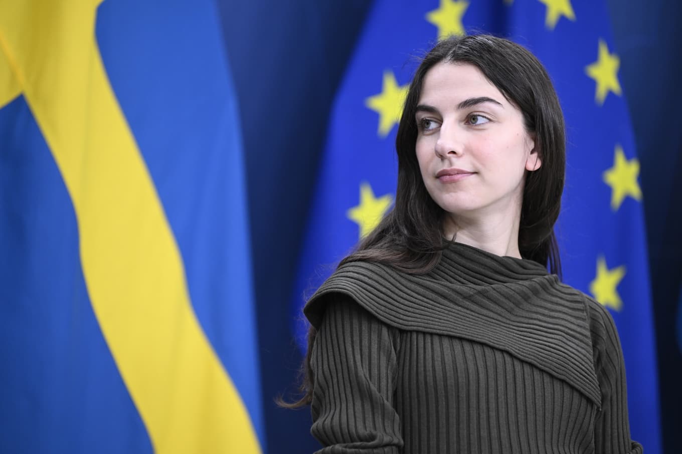 Klimat- och miljöminister Romina Pourmokhtari (L) vill se ett nytt kommunalt veto mot brytning av alunskiffer – där uran, nickel, vanadin och sällsynta jordartsmetaller kan utvinnas. Arkivbild Foto: Jessica Gow/TT