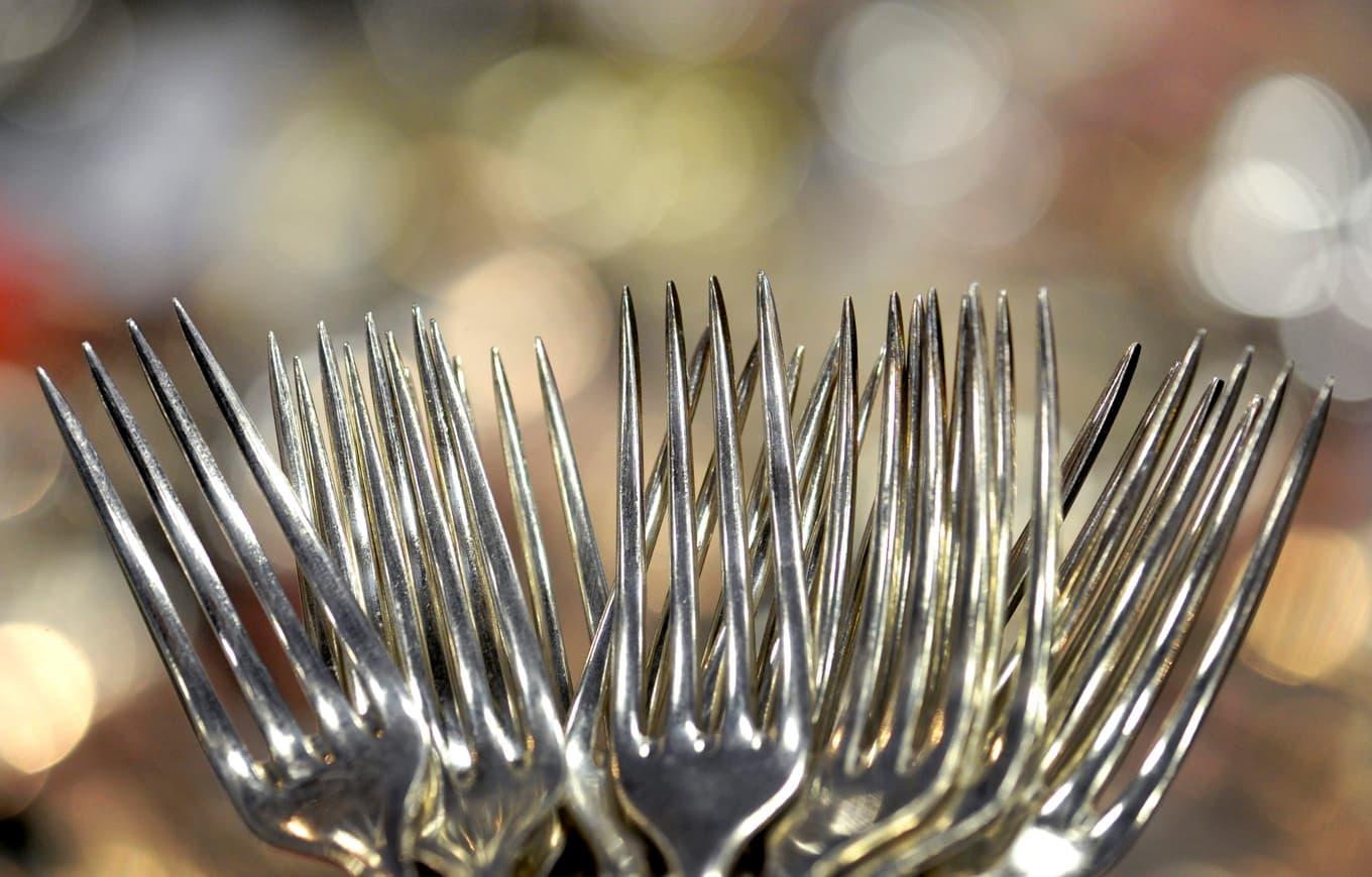 De gamla silvergafflarna kan vara guld värda. Artikelbild. Foto: Janerik Henriksson/TT