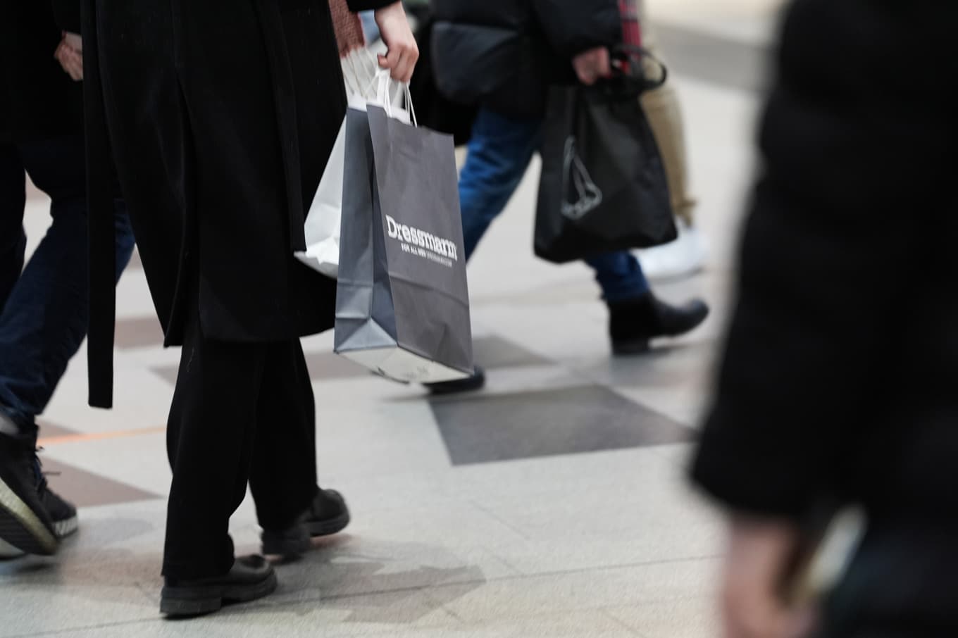 Hushållen har börjat spendera mer. Arkivbild. Foto: Björn Larsson Rosvall/TT
