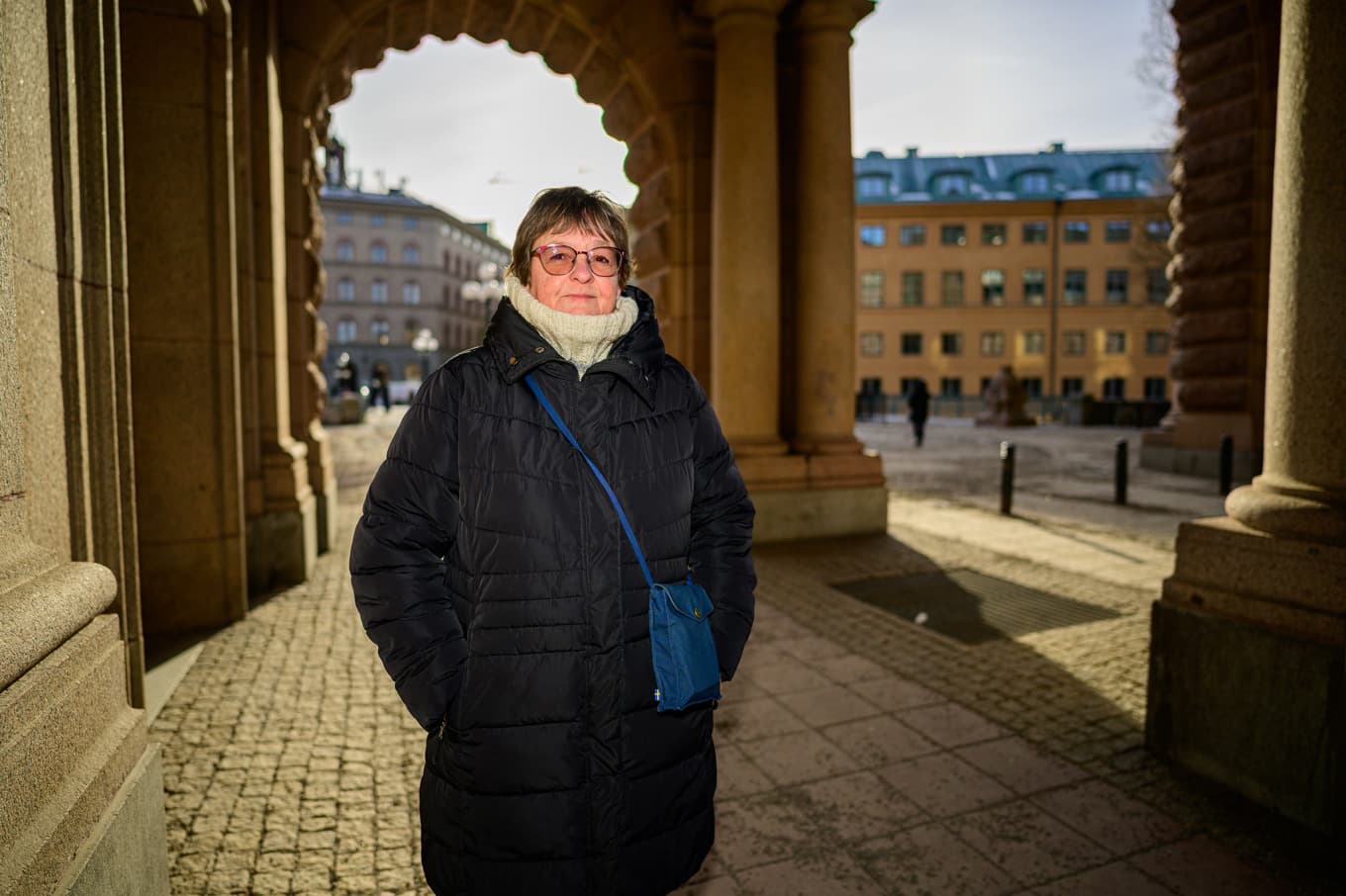 Ulla-Lena Lindqvist utanför riksdagen efter fredagens debatt om skenskrivningar. Foto: Magnus Lejhall/TT