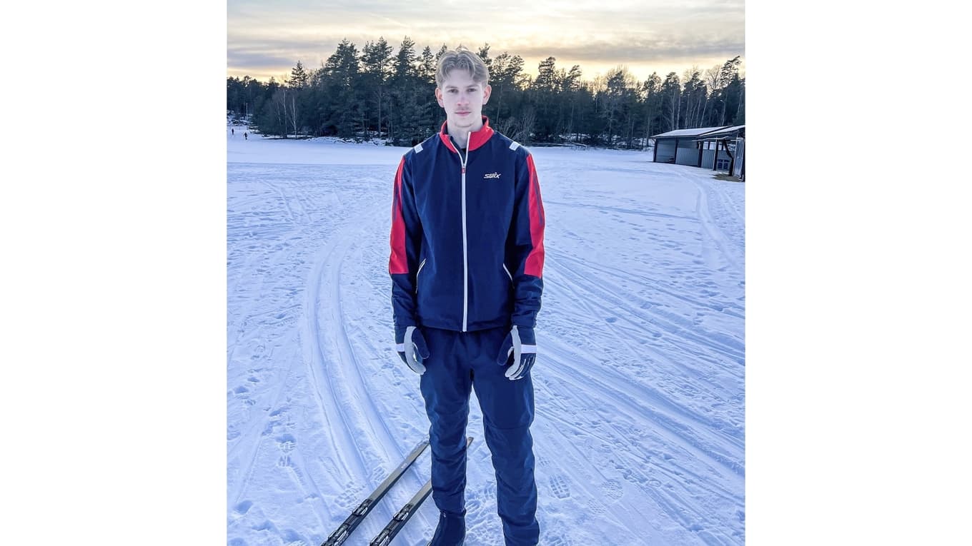 Axel Carlson, som körde Ungdomsvasan förra året, står på startlinjen för årets Vasalopp. Foto: Max Moberg