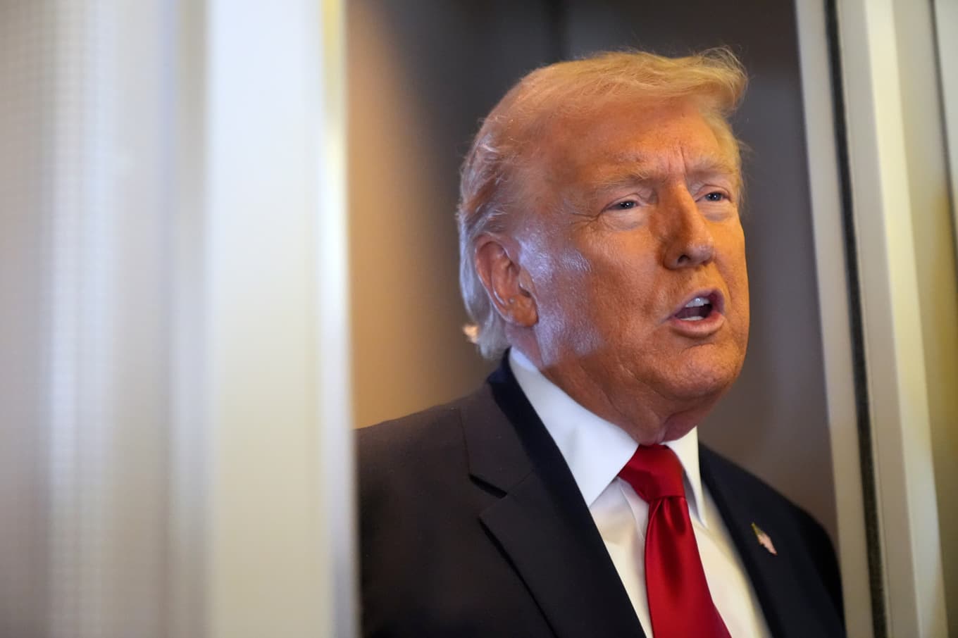 Donald Trump på lördagen. Foto: Mark Schiefelbein/AP/TT