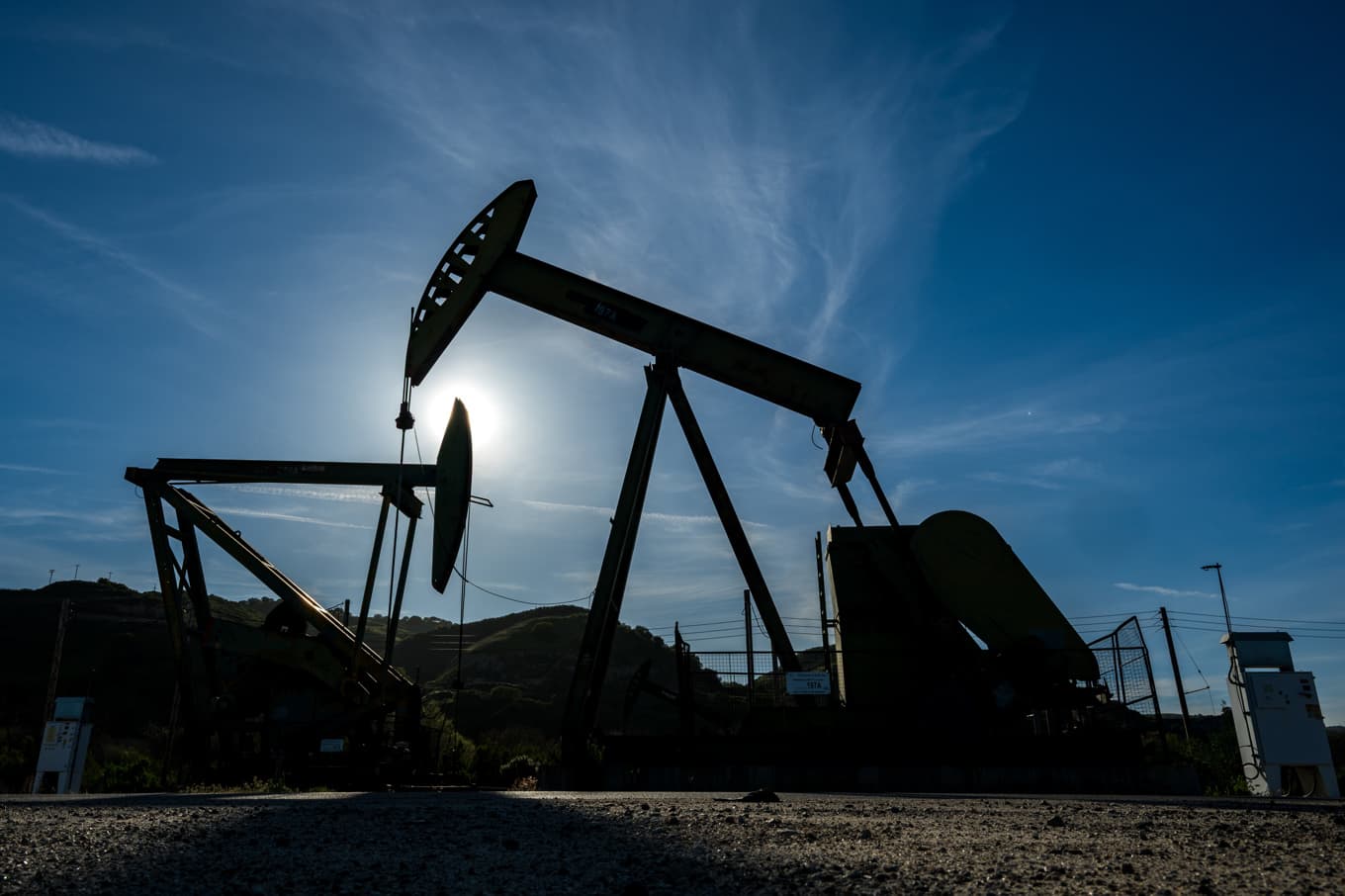 IEA vill stabilisera oljepriset, rapporterar Wall Street Journal. Arkivbild. Foto: Nic Coury /AP/TT