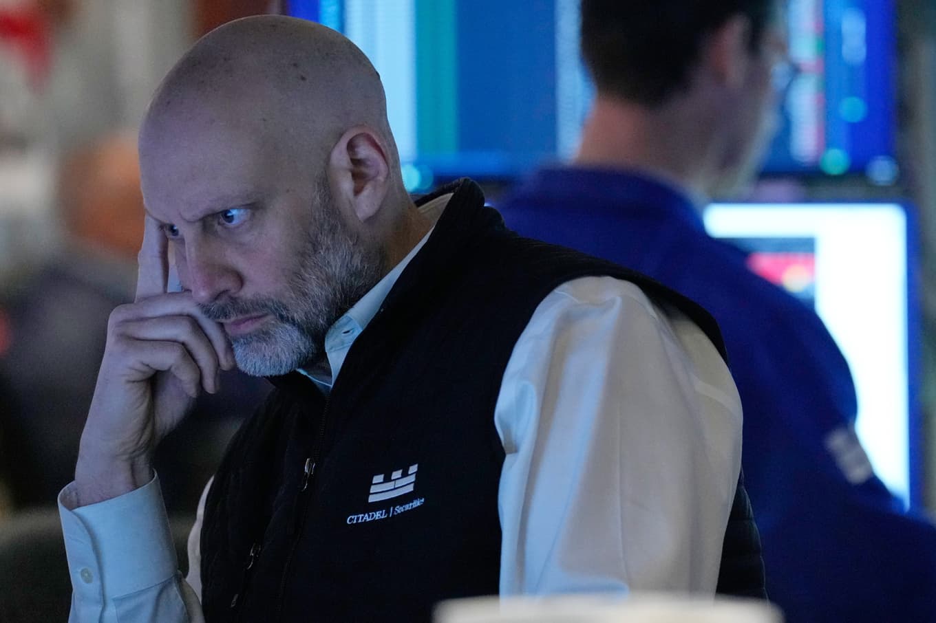 Det har varit dystra miner på världens aktiemarknader utifrån utvecklingen i Mellanöstern. Foto: Seth Wenig/AP/TT