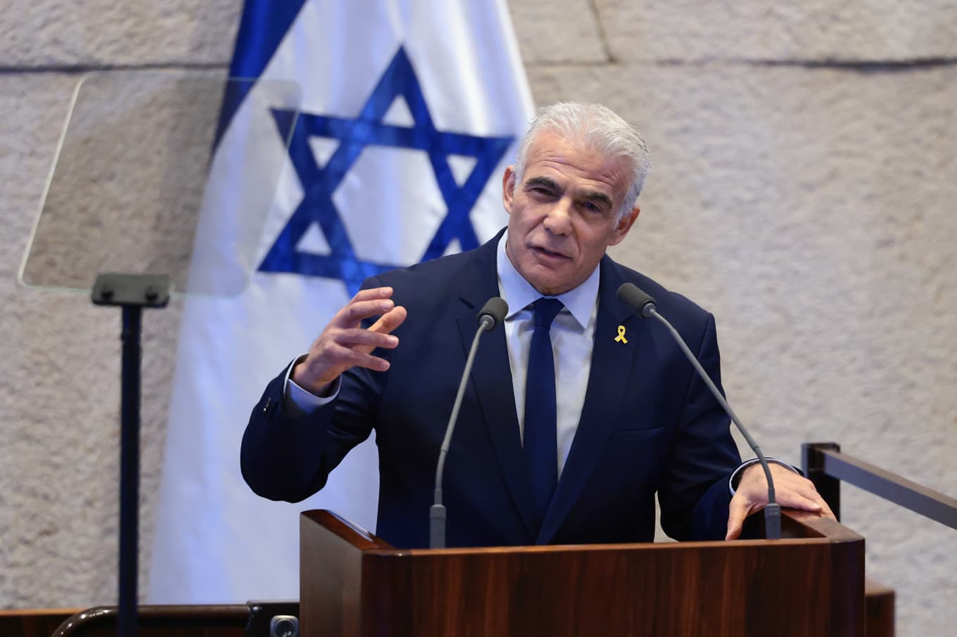 Israels oppositionsledare Yair Lapid i Knesset i höstas. Foto: Evelyn Hockstein/AP/TT