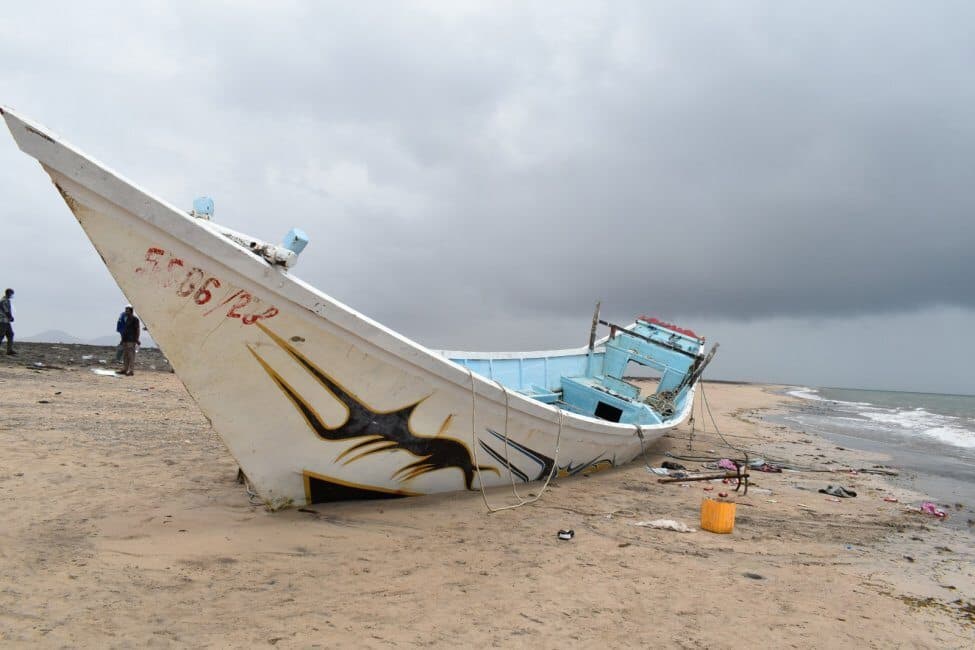 En bild tagen av FN:s migrationsorganisation IOM på den kapsejsade båten. Foto: Mohamed Ibrahim/IOM/AP/TT