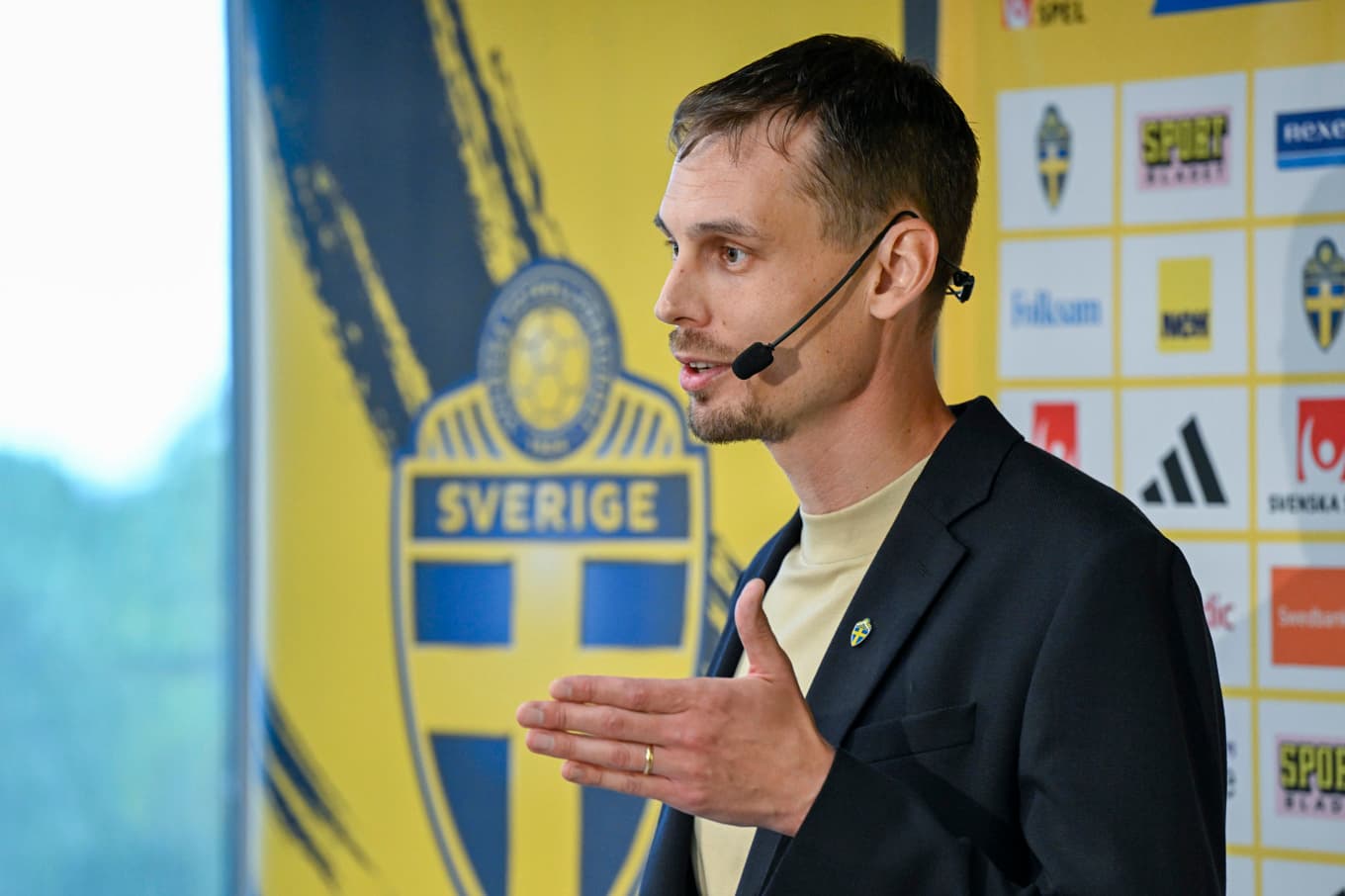 U21-landslagets förbundskapten Daniel Bäckström lyckades inte heller den här gången ta laget till EM-slutspel. Arkivbild. Foto: Henrik Montgomery/TT