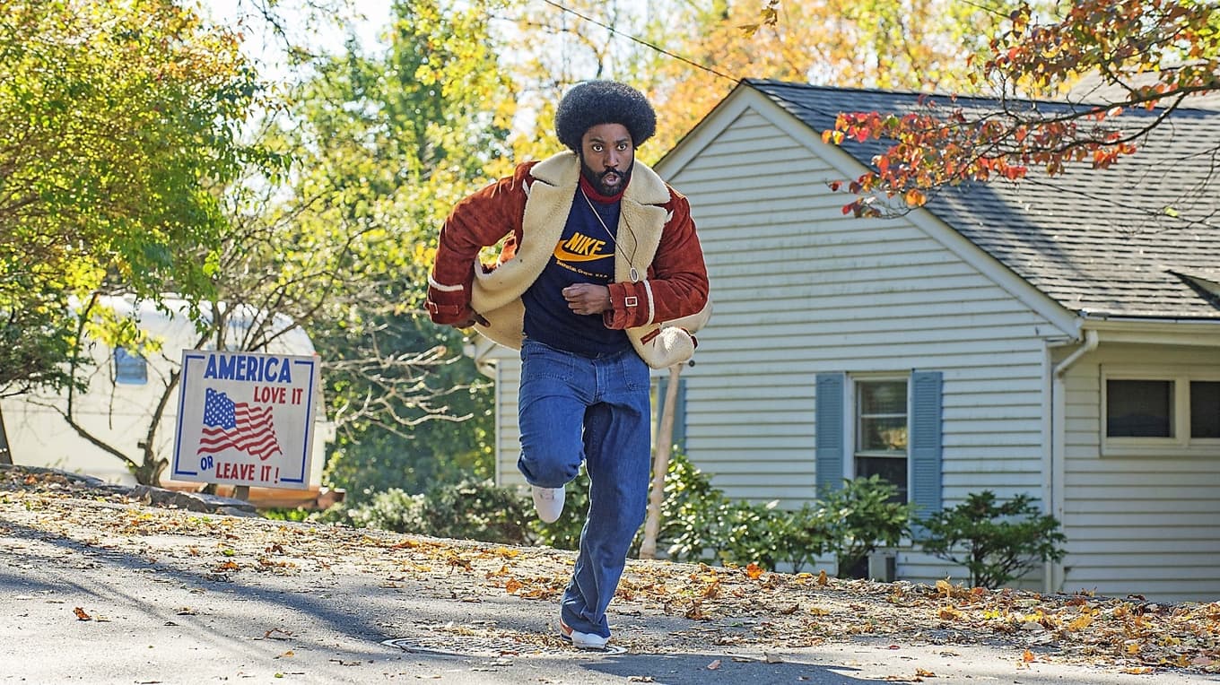 John David Washington som polisen Ron Stallworth i Colorado Springs. Foto: David Lee/Universal Pictures