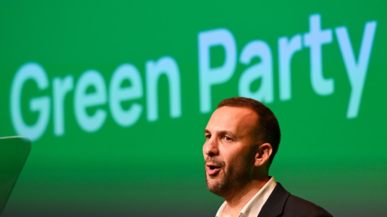 Zack Polanski, ledare för De gröna. Foto: Finnbarr Webster/Getty Images