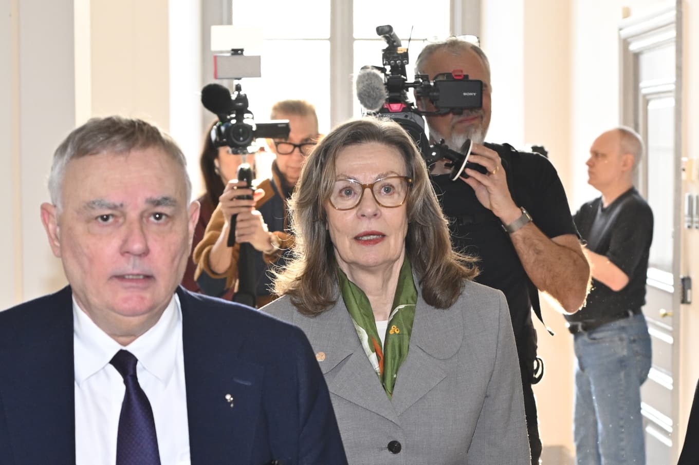 Birgitte Bonnesen, tidigare vd för Swedbank, med sin advokat Per E Samuelsson i samband med huvudförhandlingen i Högsta domstolen. Arkivbild. Foto: Anders Wiklund/TT