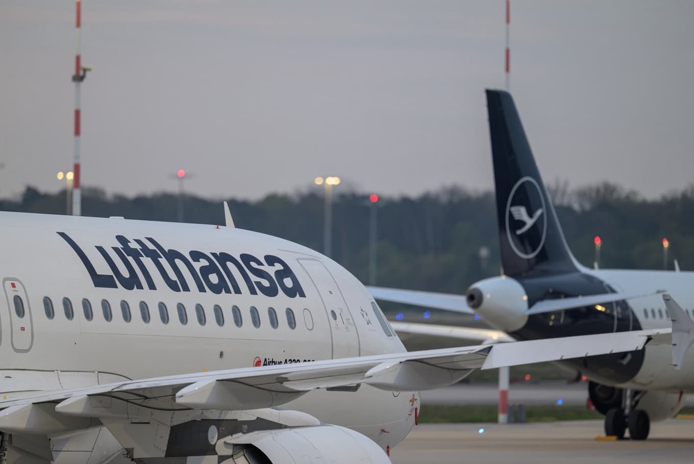 Lufthansa pressas av stigande pris på bränsle. Arkivbild. Foto: Hannes P Albert/AP/TT