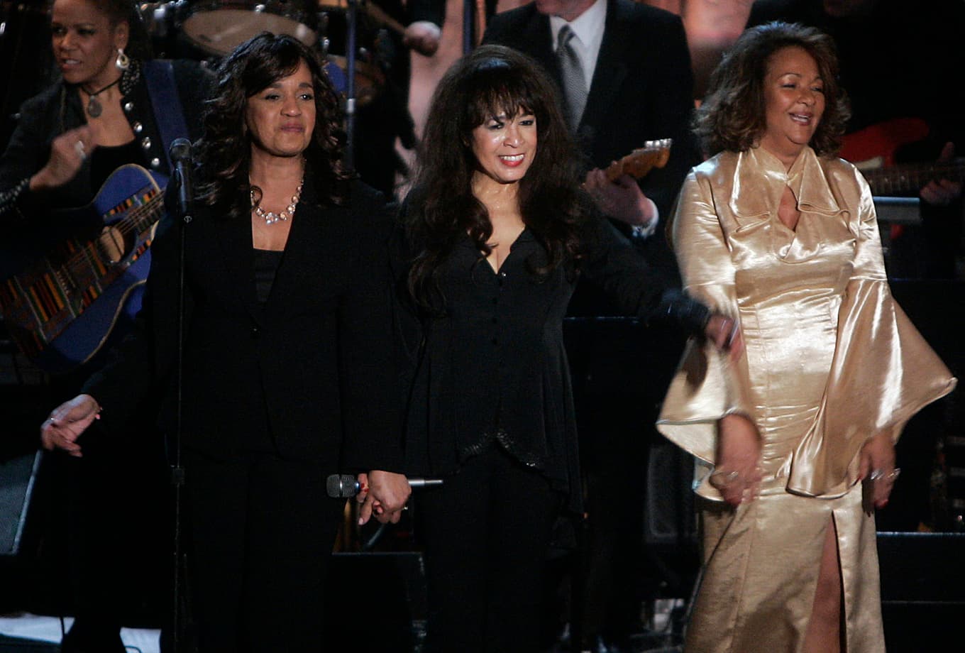 Estelle Bennett, Ronnie Spector och Nedra Talley-Ross när The Ronettes valdes in i rockens Hall of Fame 2007. Arkivbild. Foto: Seth Wenig/AP/TT