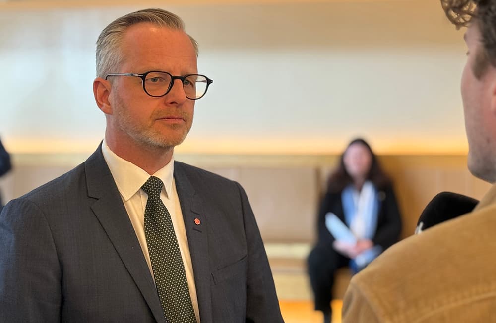 Nu blir Mikael Damberg inblandad i trollkonto-bråket i Österåkers kommun. Foto: Staffan Erfors