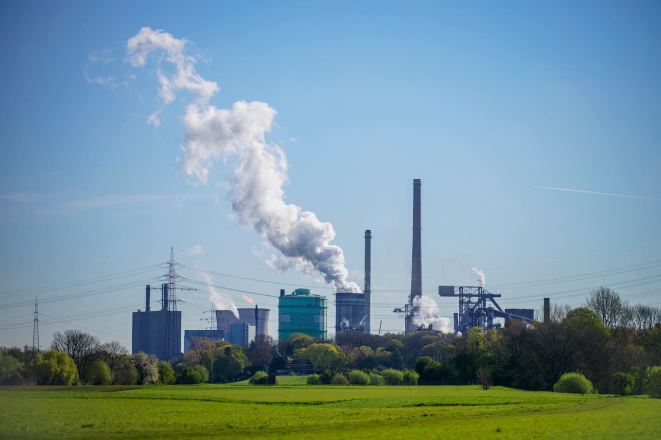 Kriget i Iran har otvetydigt skapat en ny energikris. Bild från stålverket i Duisburg i Tyskland. Foto: Sascha Schuermann/Getty Images