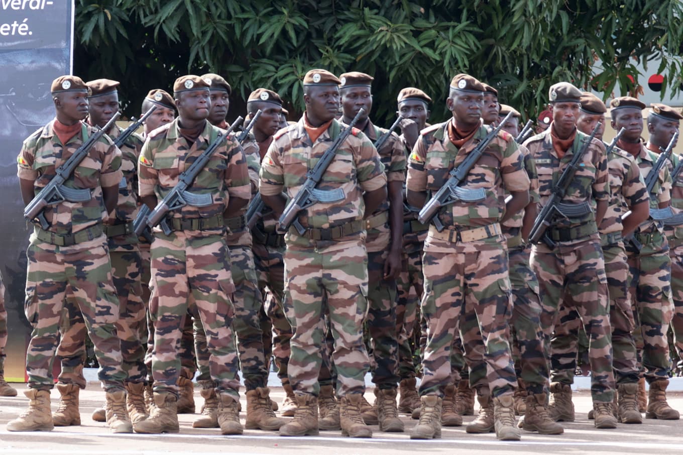Soldater i Malis huvudstad Bamako. Arkivbild. Foto: Boubacary Bocoum/AP/TT