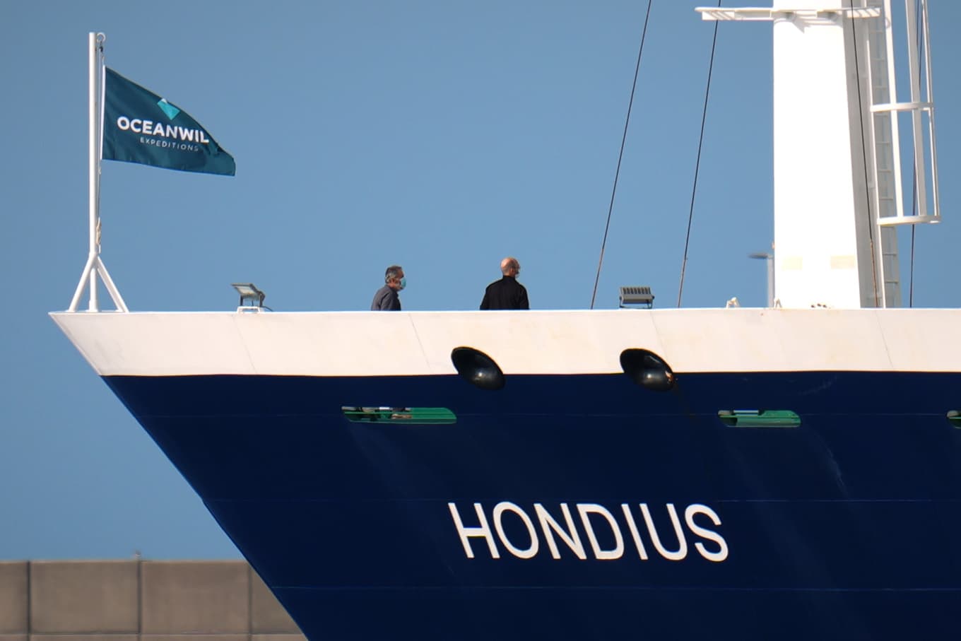 Det virusdrabbade fartyget Hondius, på bild från i söndags. Foto: Manu Fernandez/AP/TT
