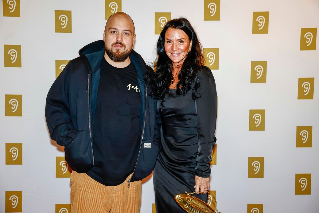 Anis Don Demina och Sofia Wistam sänder NRJ:s morgonprogram som nu kommer att kunna höras i nästan hela Sverige. Även i fortsättningen. Foto: Stefan Jerrevång/TT