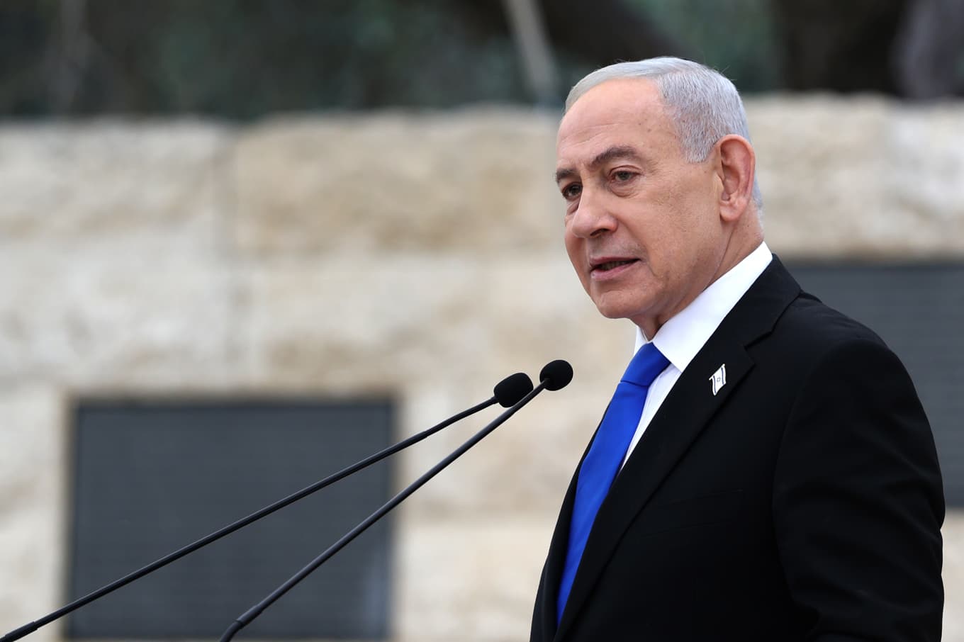 Israels premiärminister Benjamin Netanyahu i april. Foto: Ilia Yefimovich/AP/TT