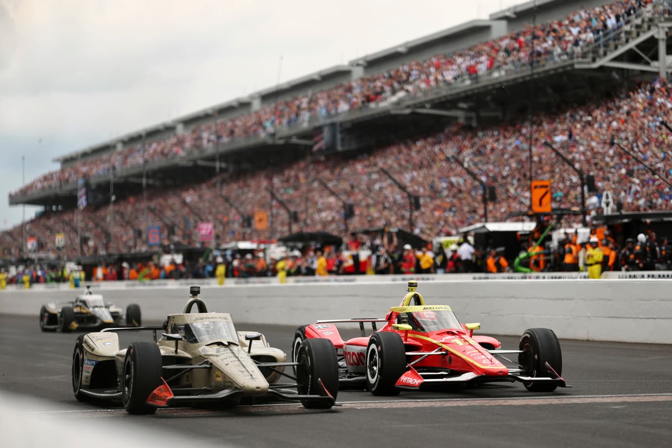 Felix Rosenqvist vann med två hundradelar av en sekund. I prak­tiken motsvarar det cirka 1 meter vid mållinjen – i omkring 350 kilometer i timmen. Foto: James Gilbert/Getty Images