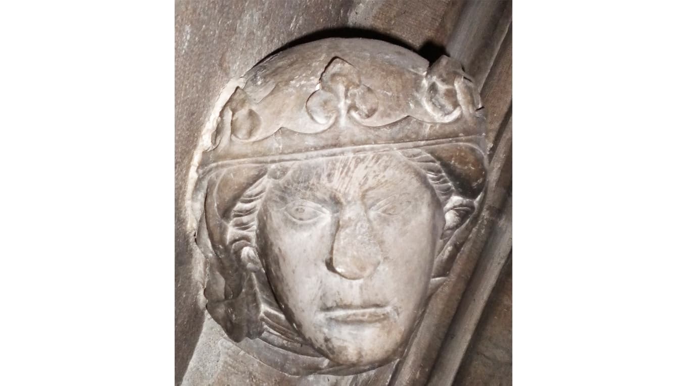 I Linköpings domkyrka finns en i dag skadad byst som av professor Jan Svanberg har identifierats som föreställande Ingeborg Håkansdotter. Foto: Jacob Truedson Demitz/Wikimedia Commons