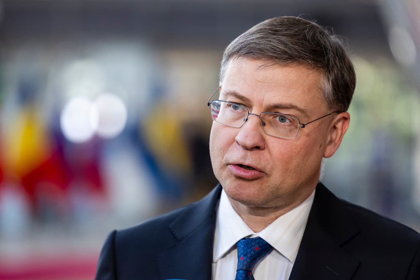 EU:s ekonomikommissionär Valdis Dombrovskis. Arkivbild. Foto: Geert Vanden Wijngaert/AP/TT