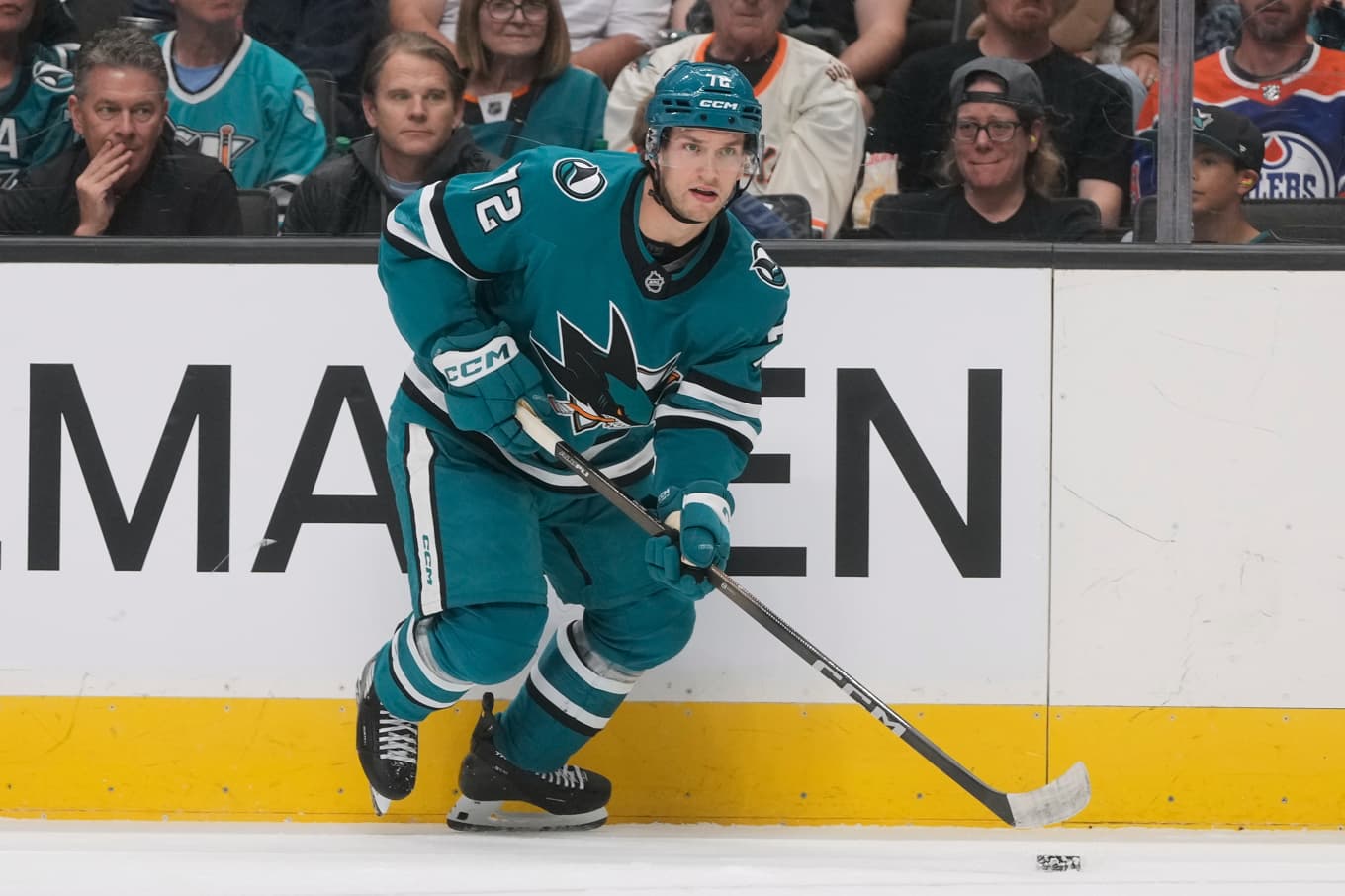 William Eklund får byta klubb i NHL. Arkivbild. Foto: Jeff Chiu/AP/TT