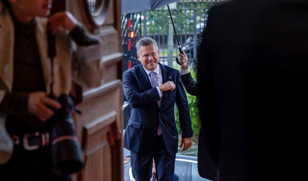 EU:s handelskommissionär Maroš Šefčovič. EU går vidare med sina försök att balansera handeln med Kina. Foto: Christophe Petit Tesson/Pool/AFP via Getty Images