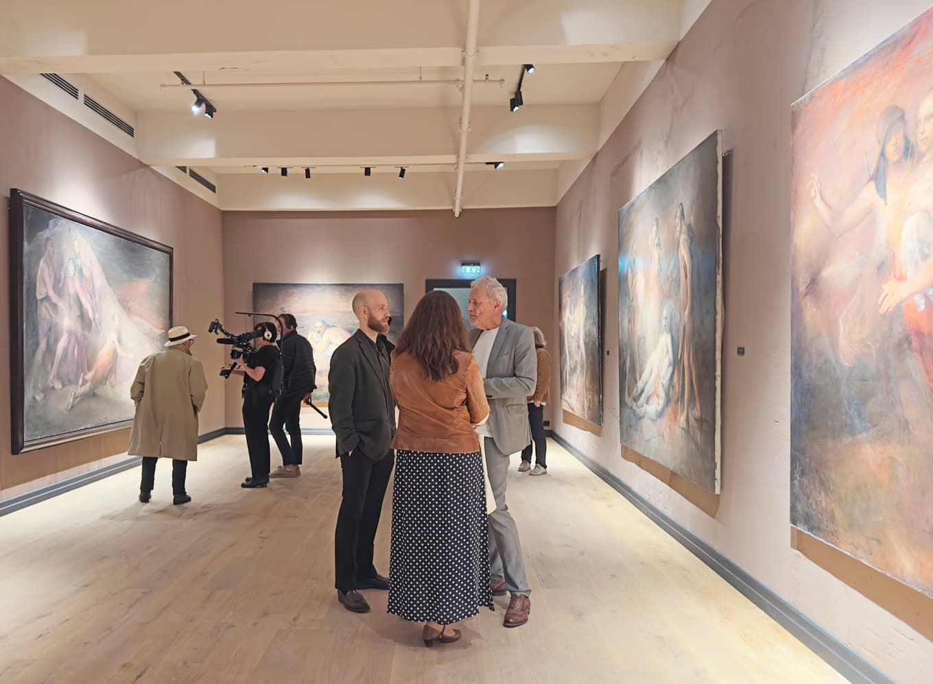 En av övervåningens nyöppnade salar i Nerdrum museum i Stavern. Foto: Susanne Willgren Lamm