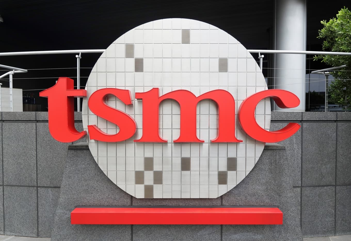 Kvartalssiffror från Taiwan Semiconductor Manufacturing Co (TSMC). Arkivbild Foto: Chiang Ying-ying  /AP/TT