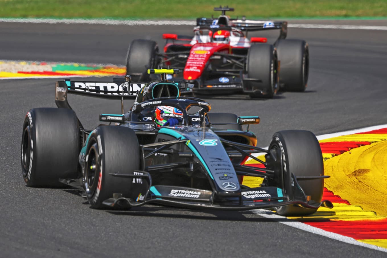 Kimi Antonelli är bara 19 år, men italienaren kör väldigt moget. Nu är han favorit till att vinna VM-titeln i formel 1. Foto: Clive Mason/Getty Images