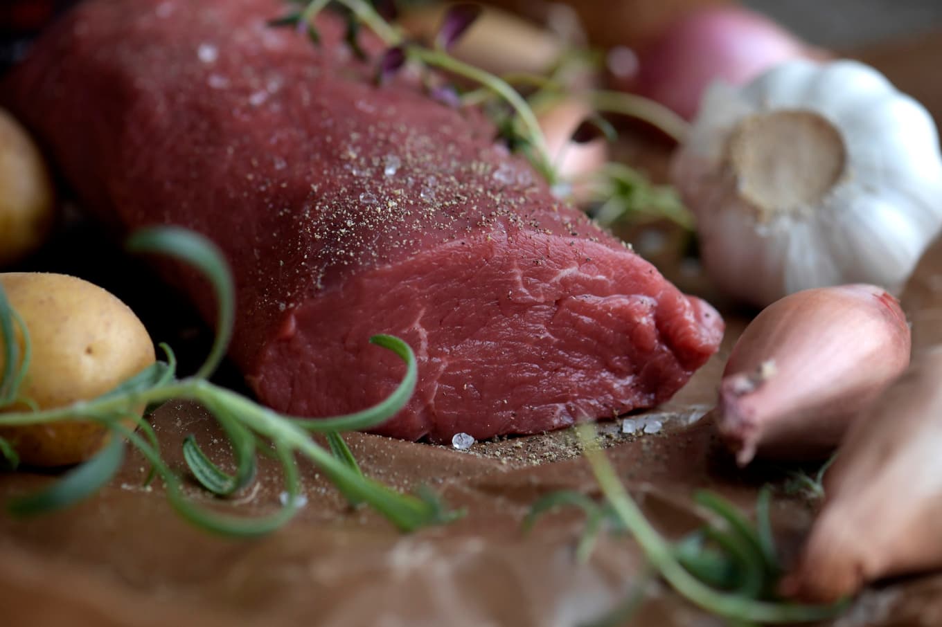 Stopp för kött från Brasilien. Enligt EU-kommissionen får antibiotika inte användas, som i Brasilien, för att få djur att växa snabbare. Arkivbild. Foto: Janerik Henriksson/TT