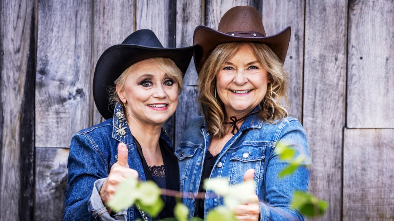 Nya duon Nanne Grönvall och Elisabeth Andreassen medverkar i tisdagens allsång. foto: Janne Danielsson/SVT