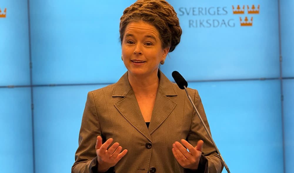 Miljöpartiets Amanda Lind presenterar partiets valmanifest. Foto: Staffan Erfors