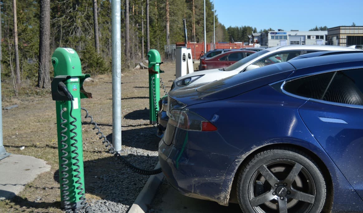 Antalet laddbara fordon har ökat med 25 procent det senaste året, enligt Power Circle. Foto: Eva Sagerfors