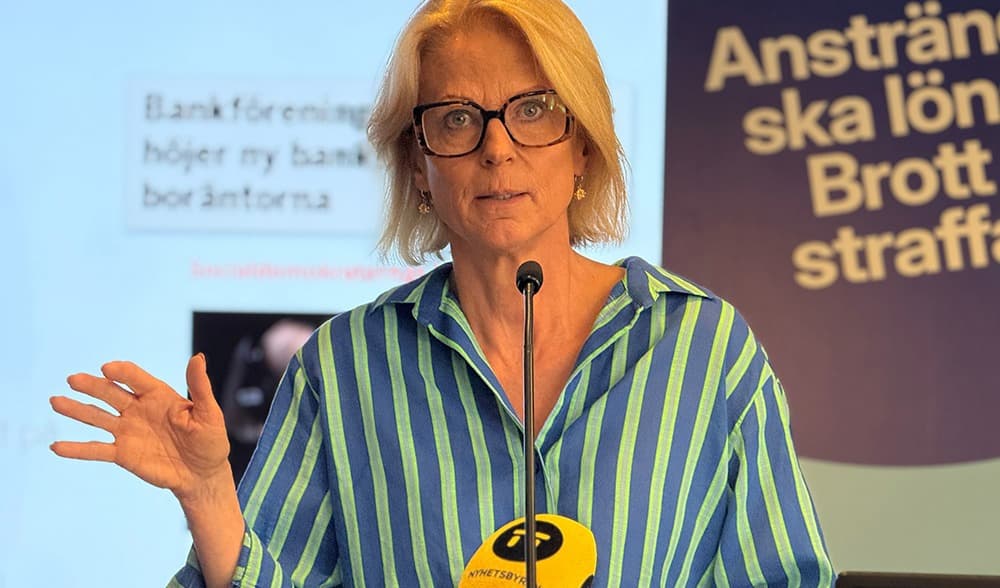 Elisabeth Svantesson (M) är mycket kritisk till Socialdemokraternas förslag om en bankskatt. Foto: Staffan Erfors