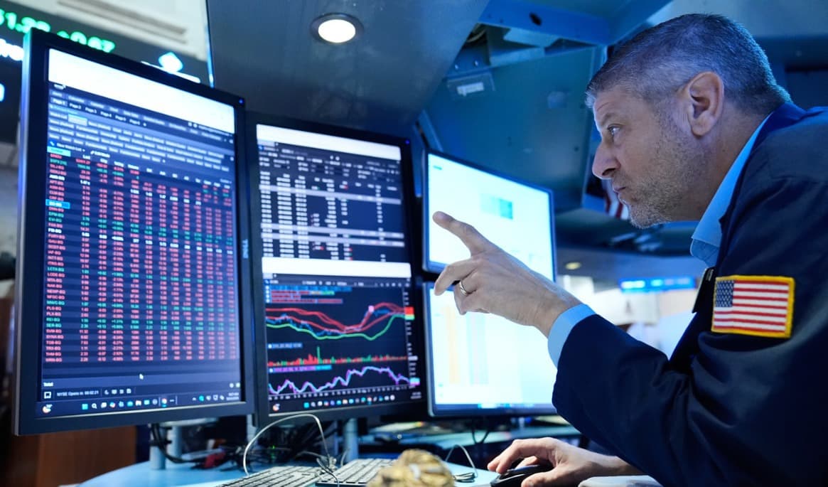 Fundersamt på Wall Street. Arkivbild. Foto: Seth Wenig/AP/TT