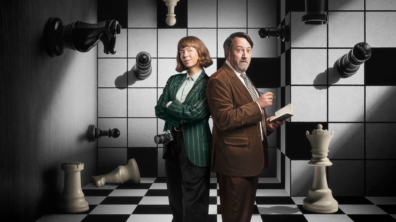 Lucy Betts-Taylor (Anna Maxwell Martin) och John ”Ludwig” Taylor (David Mitchell). Foto: BBC
