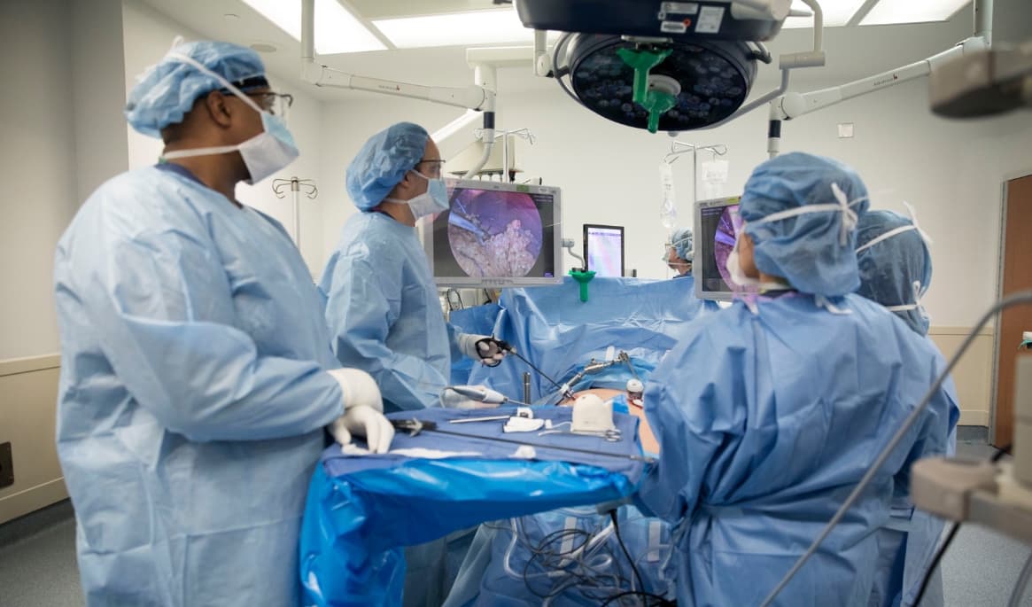 Gastric bypass har varit den dominerande operationensmetoden vid svår obesitas i Sverige sedan mitten av 2000-talet. En ny avhandling visar dock att magsår i kopplingen mellan magsäck och tarm kan försämra viktnedgången. Foto: Kathy Young/AP