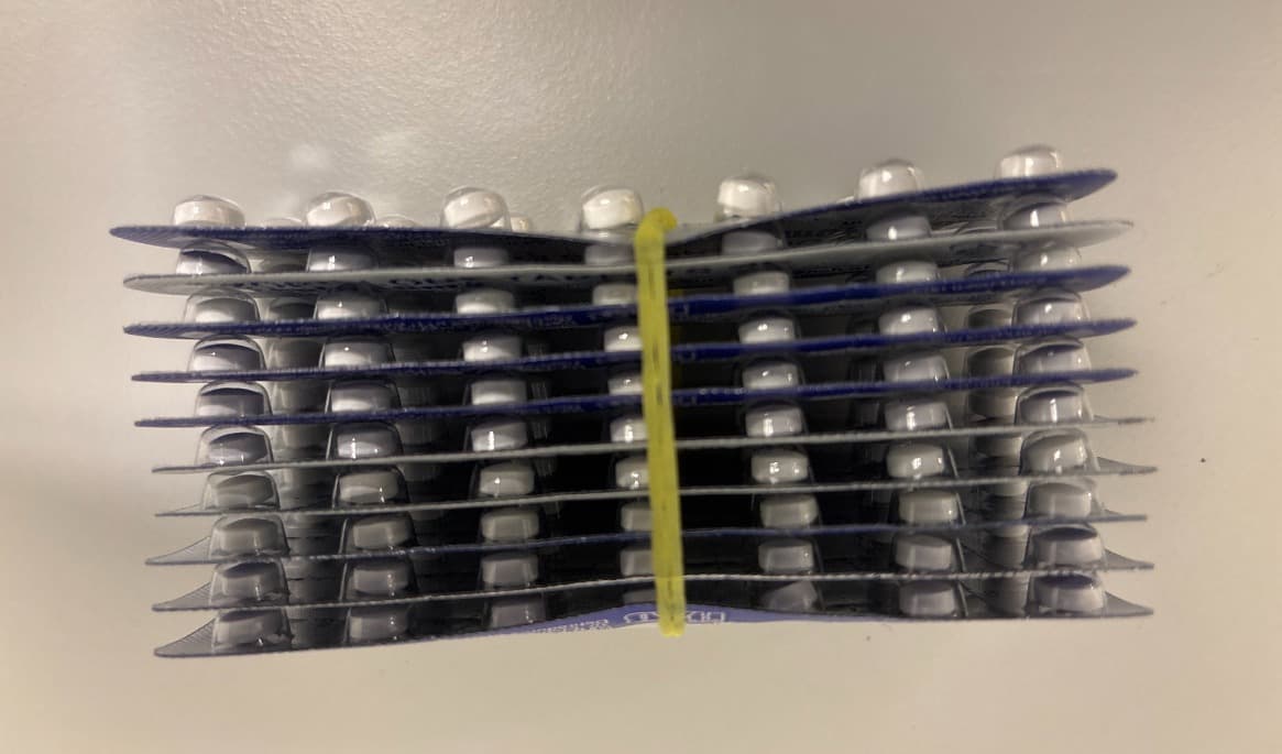 På bilden syns kartor av Zopiclone, ett av de vanligaste narkotikaklassade preparaten mot sömnproblem. Foto: Tullverket