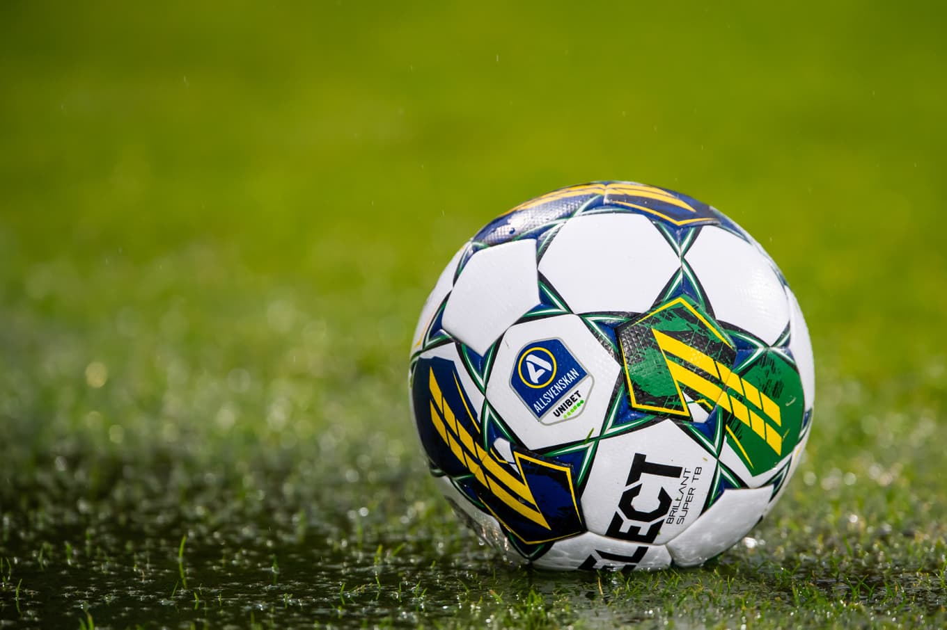 Polisen misstänker att en avgörande match i division 2 kan vara utsatt för påverkan. Arkivbild. Foto: Henrik Eberlund/TT