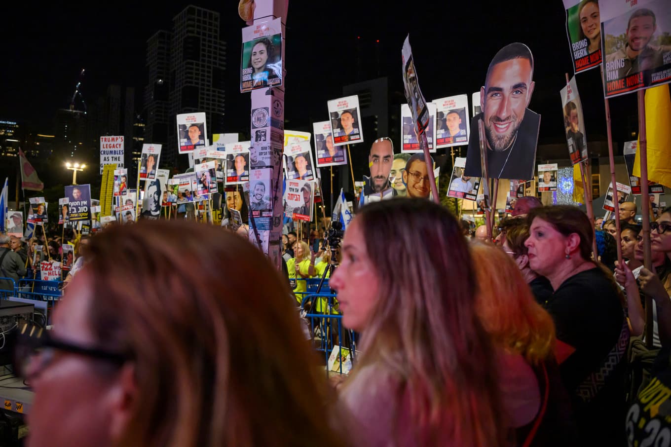 Protester i Tel Aviv mot regeringen för att få hem gisslan. Arkivbild från oktober 2025. Foto: Henrik Montgomery/TT