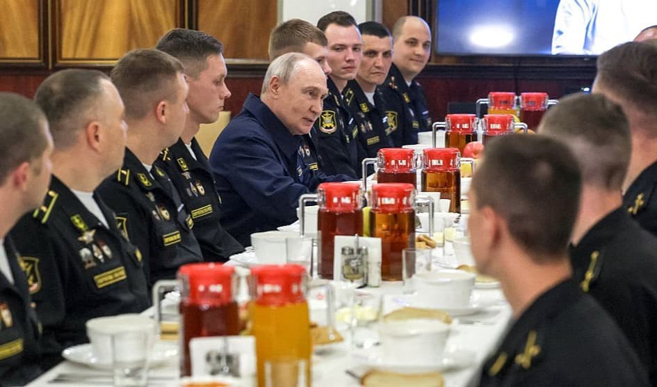 Vladimir Putin dukar upp för en framtida satsning på kriget i Ukraina framför folkets behov i Foto: Vyacheslav Prokofyev / POOL / AFP via Getty Images