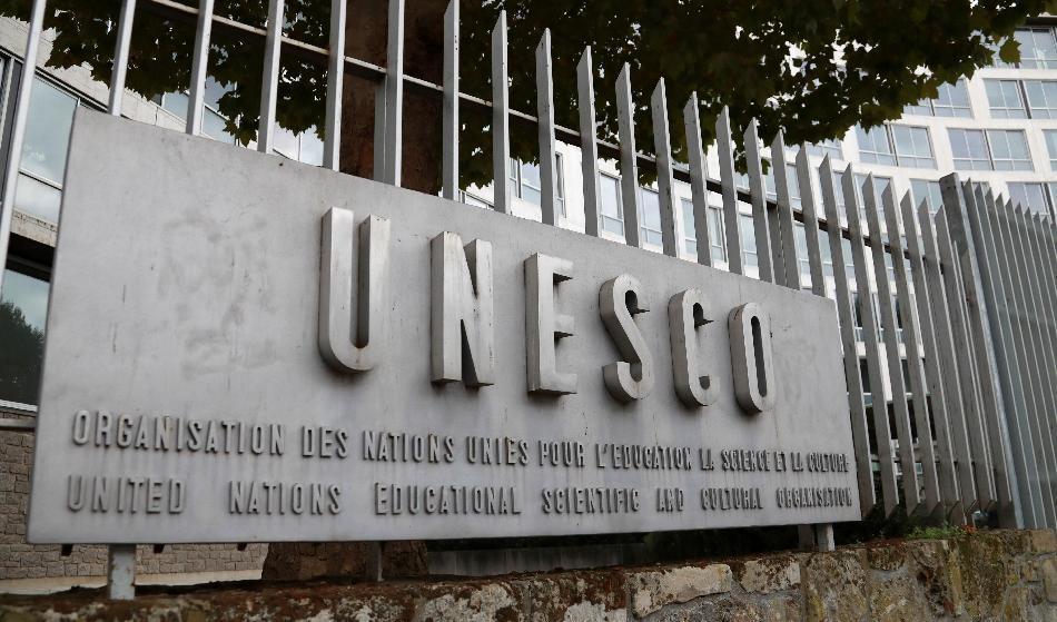 

Unesco får kritik från flera håll för sin kampanj mot ”konspirationsteorier” och ”falsk information”. Foto: Jacques Demarthon/AFP via Getty Images                                                                                        