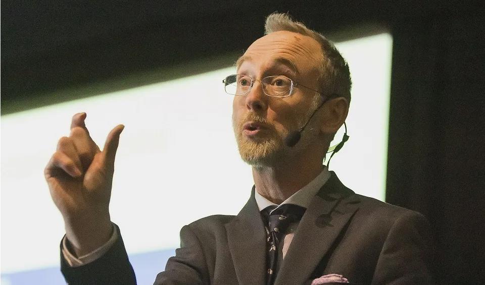 Barnläkaren och professorn Jonas F. Ludvigsson har de senaste åren öppet beskrivit det hat han mött på grund av sin forskning. Psykiatern Thomas Jackson har mött liknande reaktioner. Foto: CC BY-SA 4.0