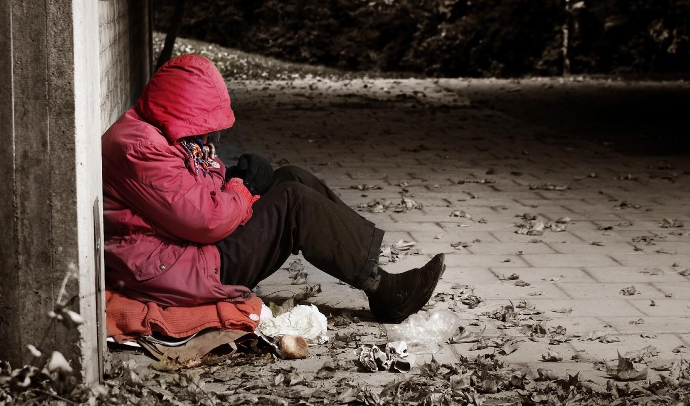 Hur har folket det när regeringen på bred front bekämpar inflationen? Vi har bland annat fått el-fattigdom och fler uteliggare som inte klarat hyran. Foto: Mikael Damkier