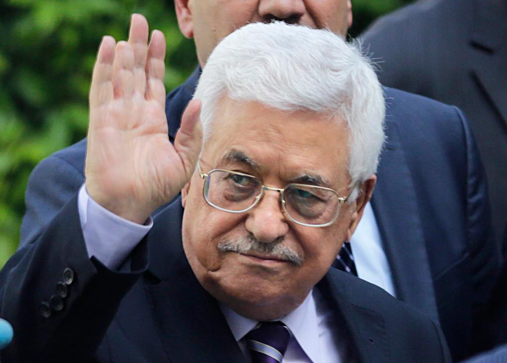 Israeliska forskare hävdar att den palestinske presidenten Mahmud Abbas var KGB-spion på 1980-talet. (Foto: Amr Nabil/AP/TT﻿﻿)