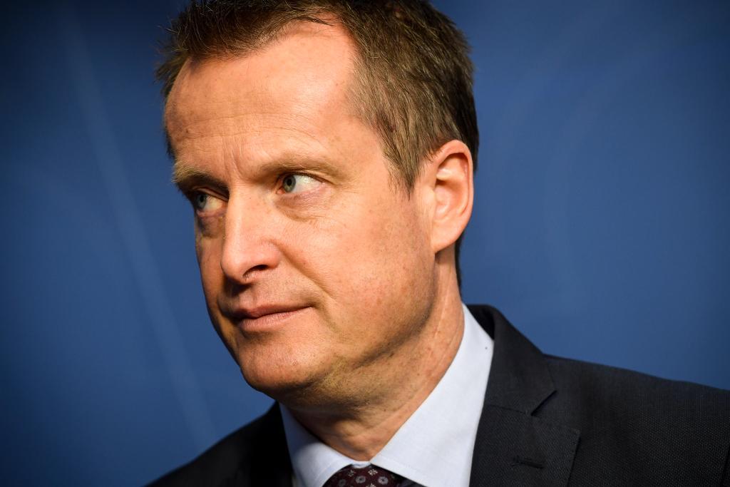 Inrikesminister Anders Ygeman (S) ser allvarligt på att Kent Ekeroth (SD) åtalas. (Foto: Jonas Ekströmer/TT)